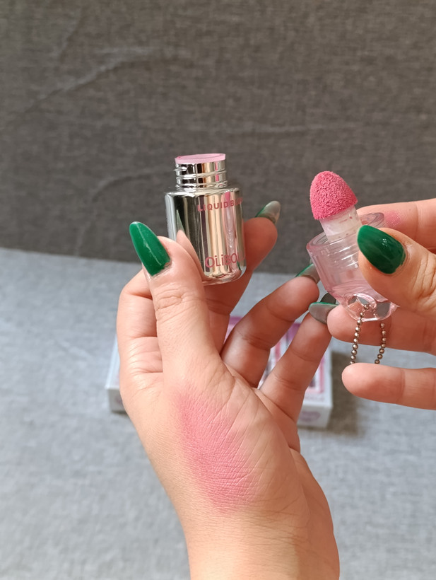 رژگونه پددار اولیبولا